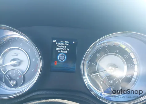 2013 Chrysler 300 300S z USA, uszkodzony, nr VIN 2C3CCABGXDH567813